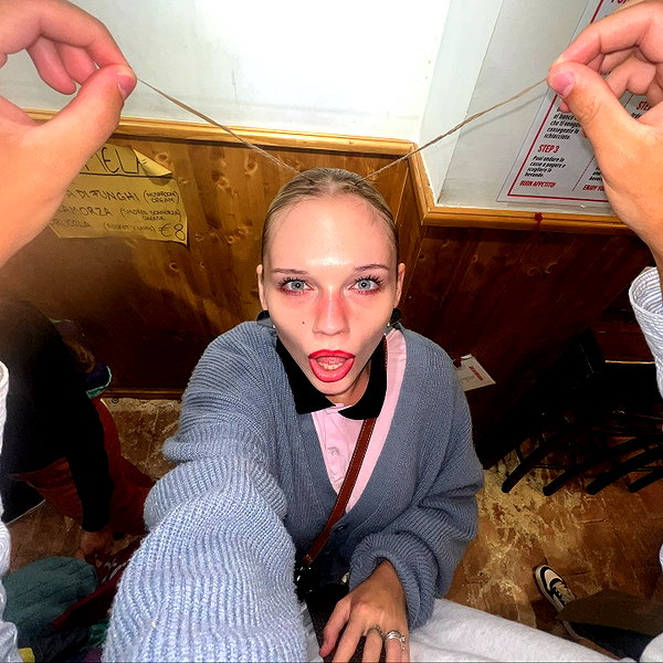 leni.bahr instagram image archive image