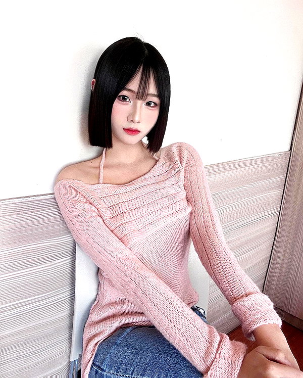 lai_931201 instagram image archive image