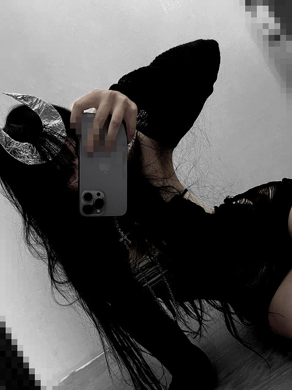 glowmoonshorty instagram image archive image