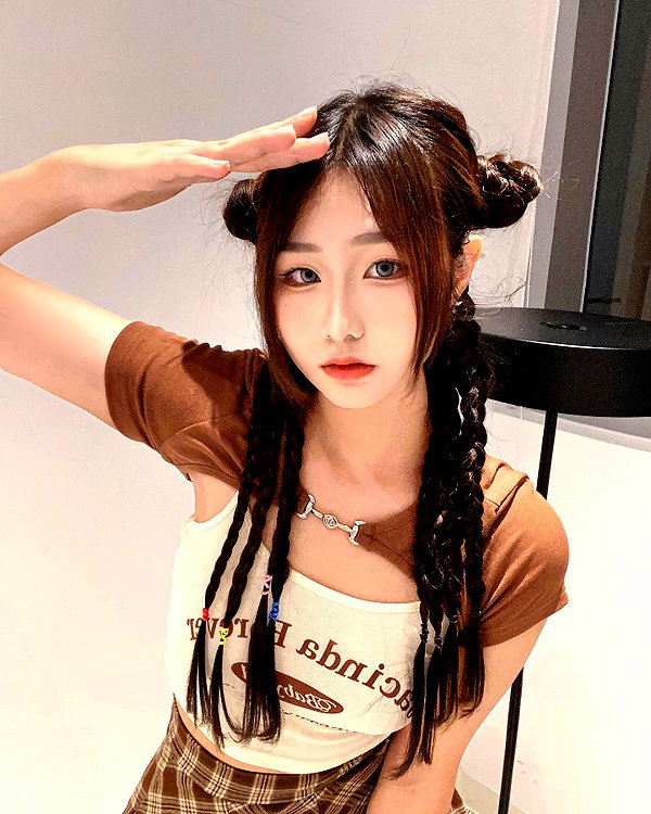 lai_931201 instagram image archive image