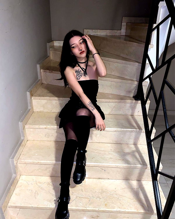 madamist_ instagram image archive image