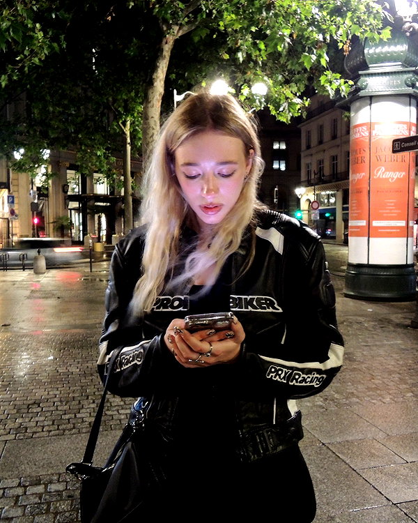 avestanova instagram image archive image