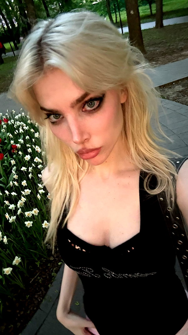 alien.hanna instagram image archive image