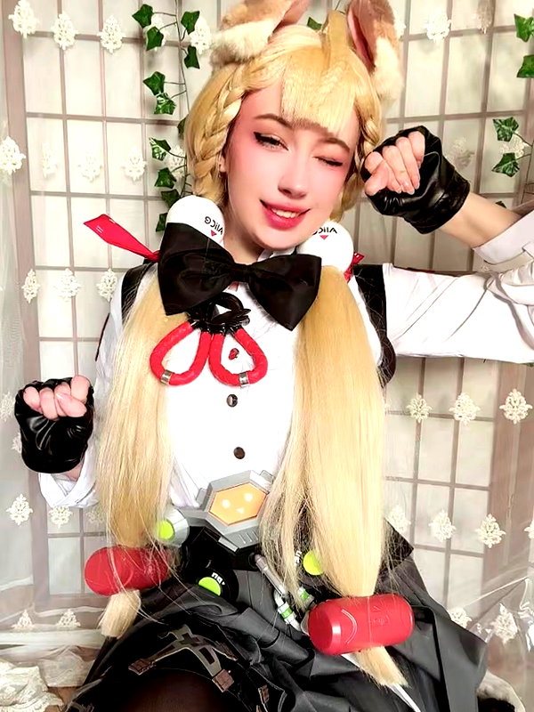 aechka.cosplay instagram image archive image