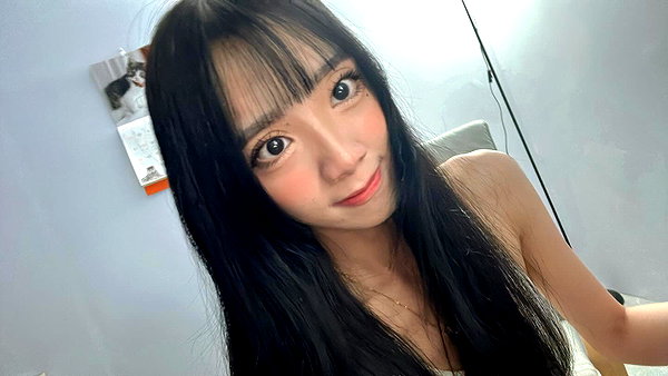 xiaojie._.891218 instagram image archive image