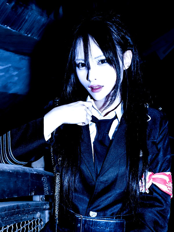 yamikumo_leisa instagram image archive image