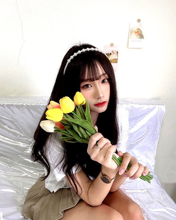 lai_931201 instagram image archive image