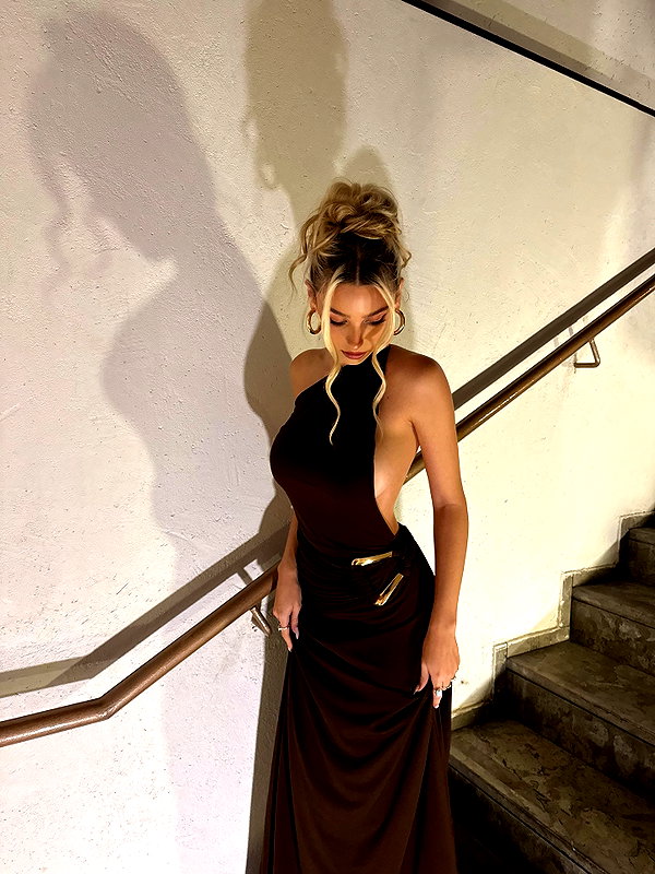 ella_netzer8 instagram image archive image