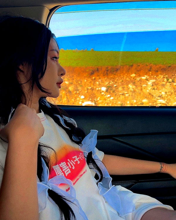 ll.lu1s instagram image archive image