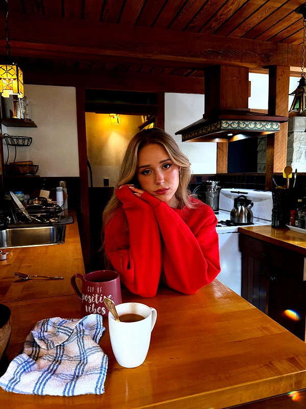 carolinezalog instagram image archive image