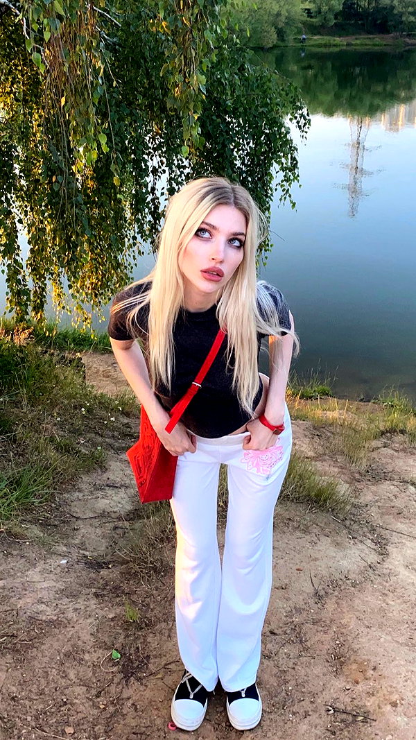 alien.hanna instagram image archive image