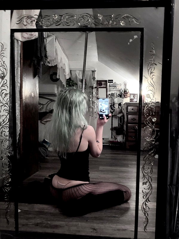 ash.onme instagram image archive image