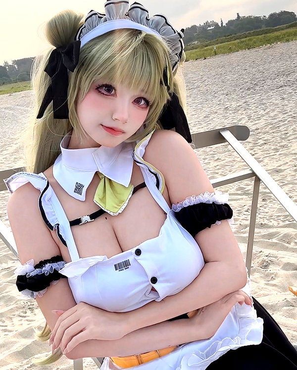 xier_cos instagram image archive image