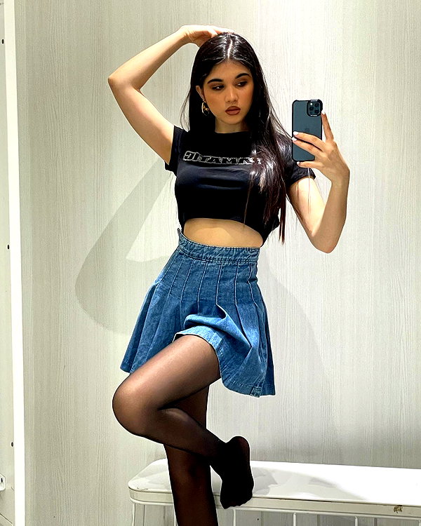 owlydiaa instagram image archive image
