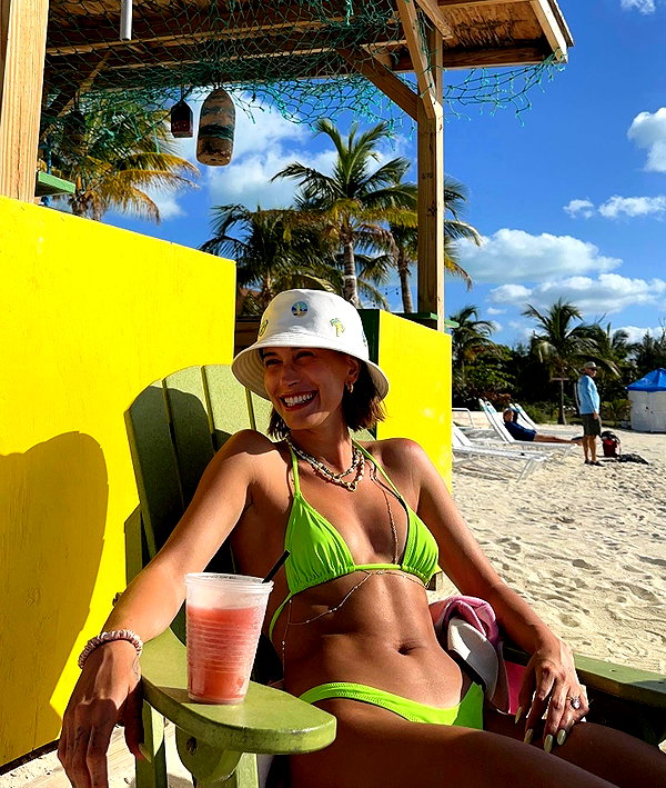 haileybieber instagram image archive image