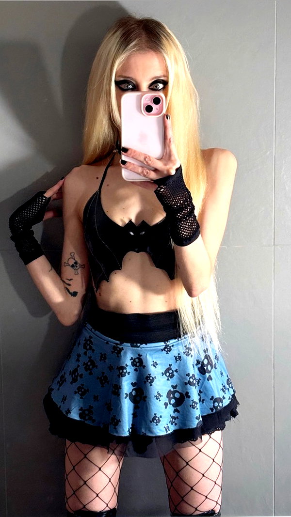 roxiechelon2 archive image