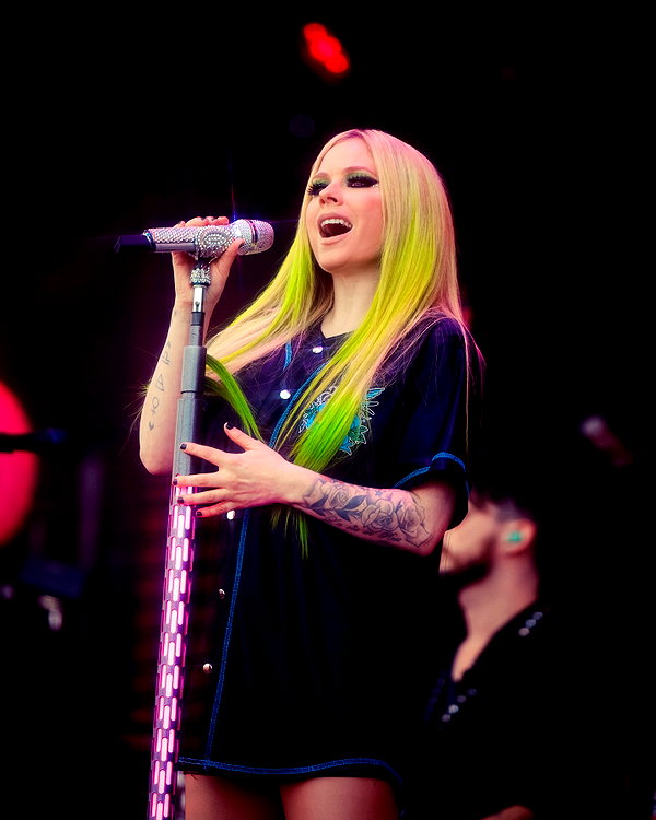 avrillavigne instagram image archive image