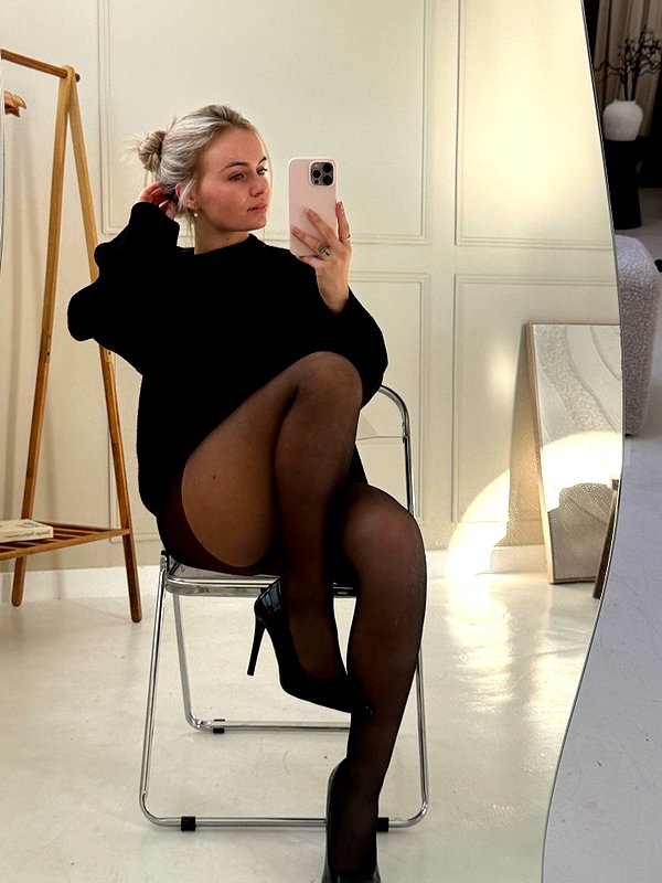 britneyellis50 instagram image archive image