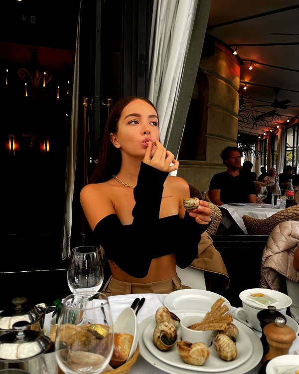 veroni22ka instagram image archive image