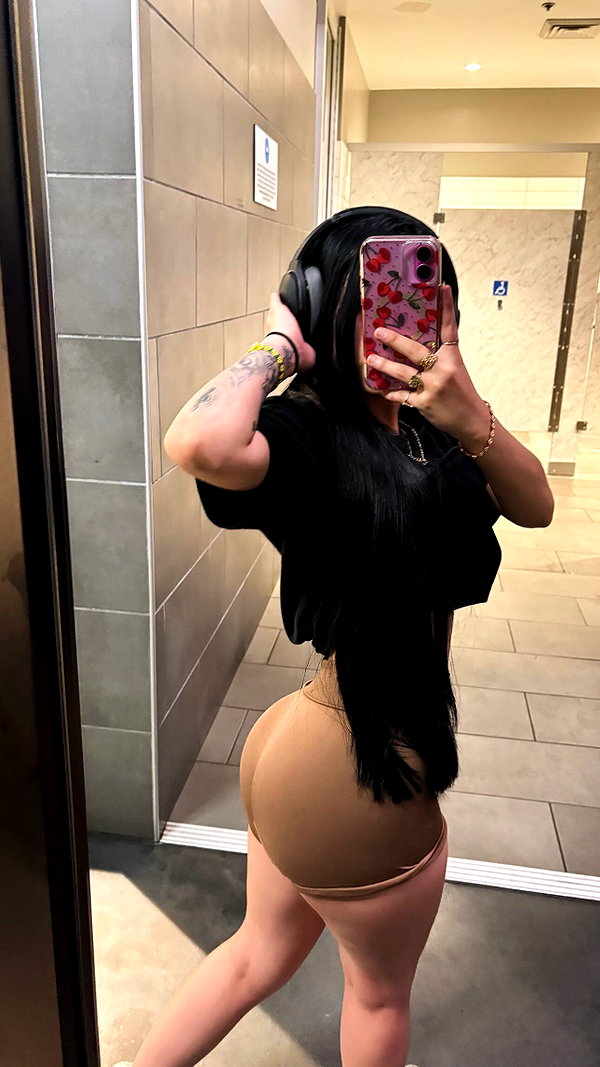 yeraofficial_ instagram image archive image