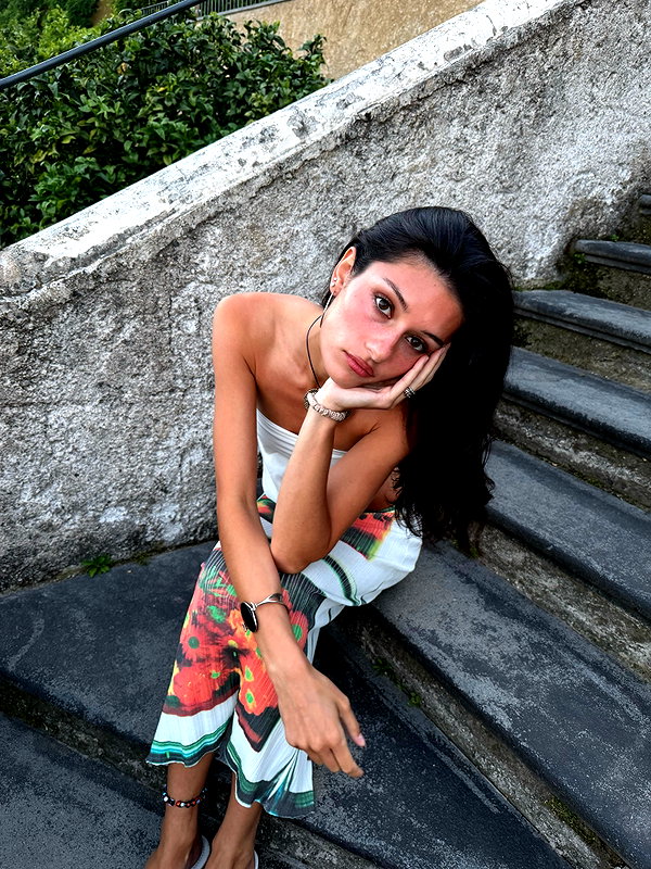 reneeebeller instagram image archive image