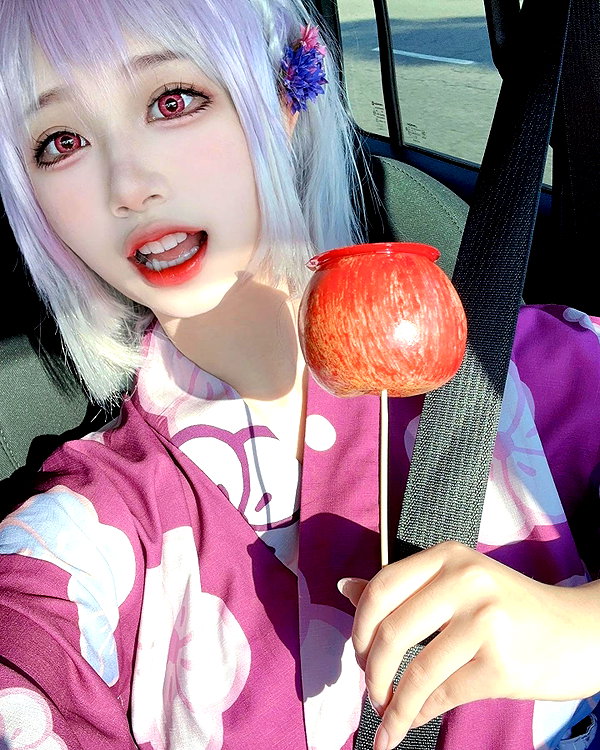 xier_cos instagram image archive image