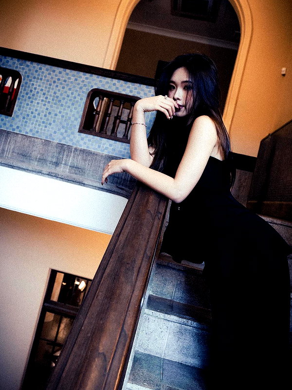 e.shao_417 instagram image archive image