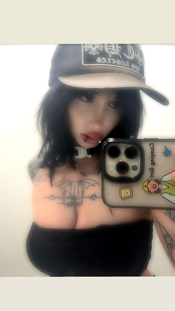 zommmbri instagram image archive image