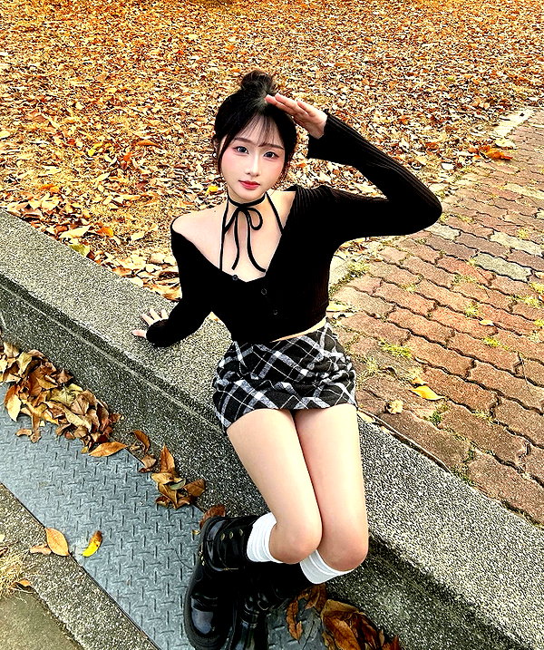 lai_931201 instagram image archive image