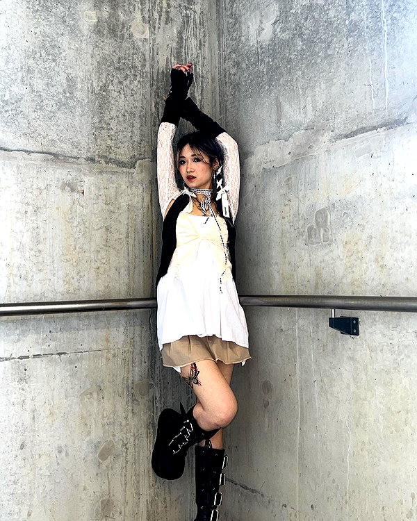 angelwithashotgunxx instagram image archive image