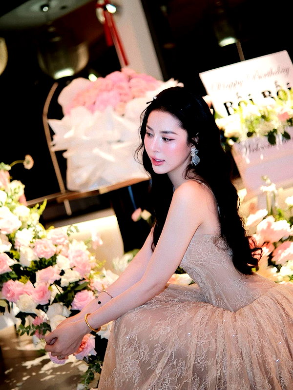 lyhythuedoxinh instagram image archive image