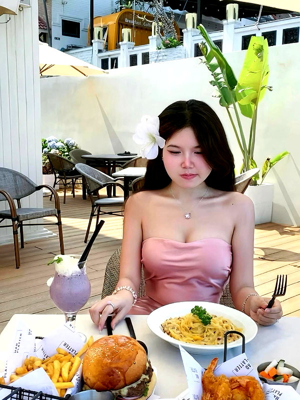 lyhythuedoxinh instagram image archive image