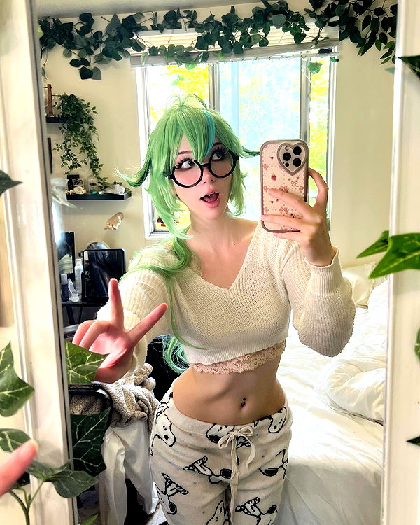 danielle.mercedie instagram image archive image