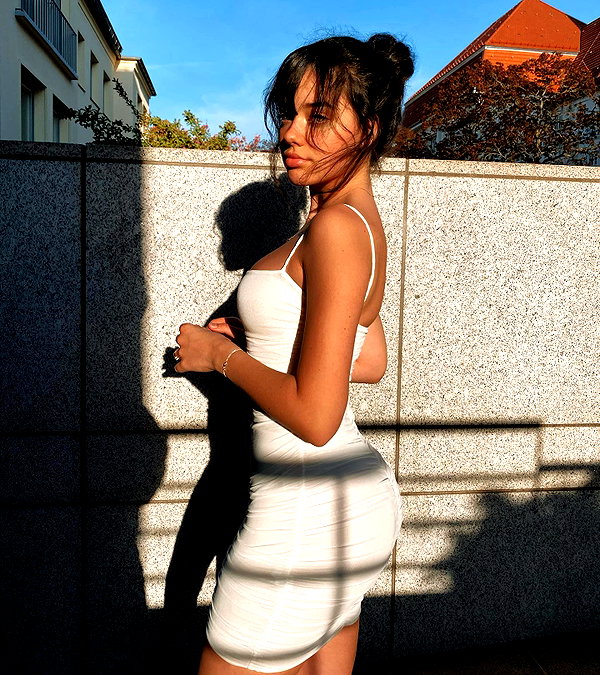 vanessa.rhd instagram image archive image