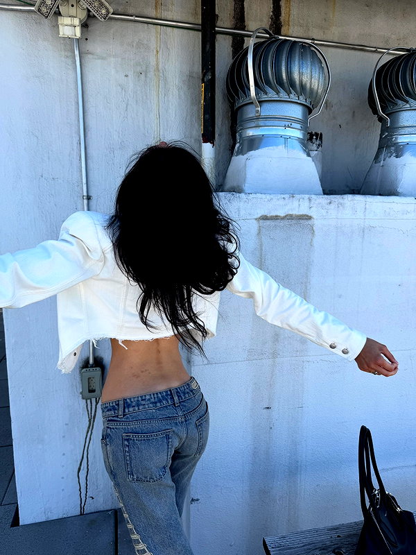 reneeebeller instagram image archive image