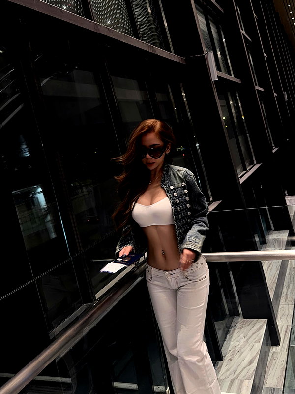 lyhythuedoxinh instagram image archive image