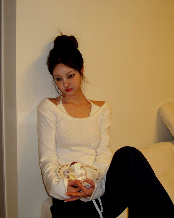 daxbin instagram image archive image