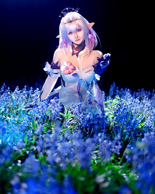 miee_cos instagram image archive image