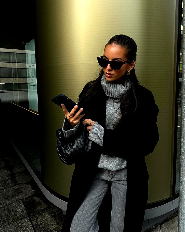 zoeliss instagram image archive image