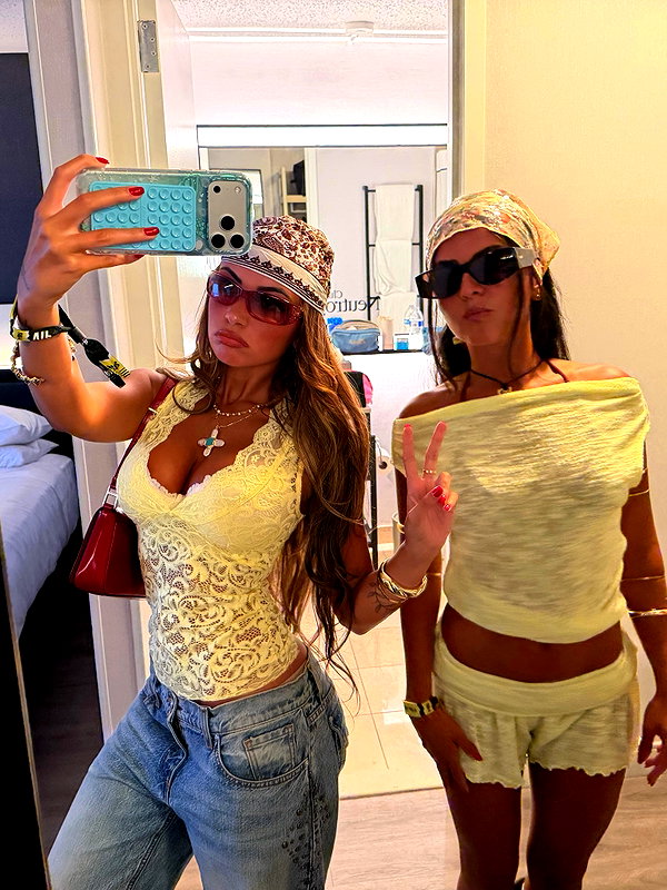 gabimfmoura instagram image archive image