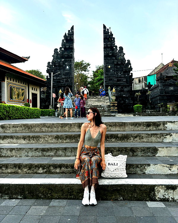 indra0102_ instagram image archive image