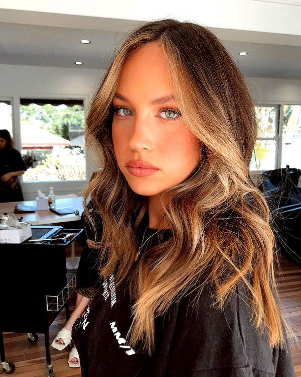 olivia.mathers instagram image archive image