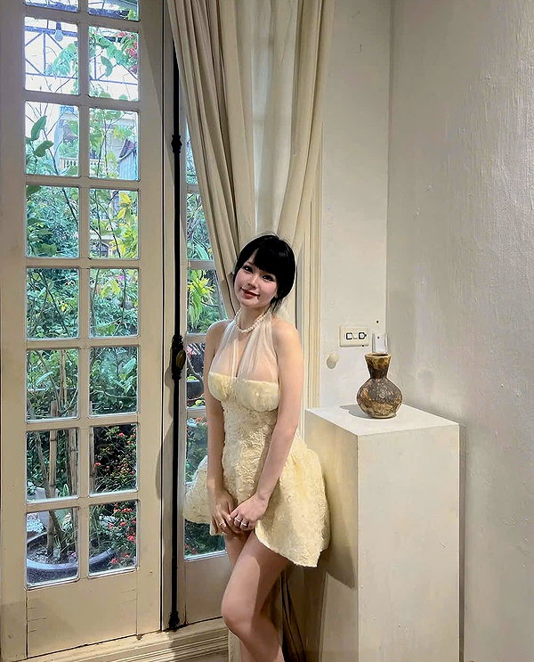 lyhythuedoxinh instagram image archive image