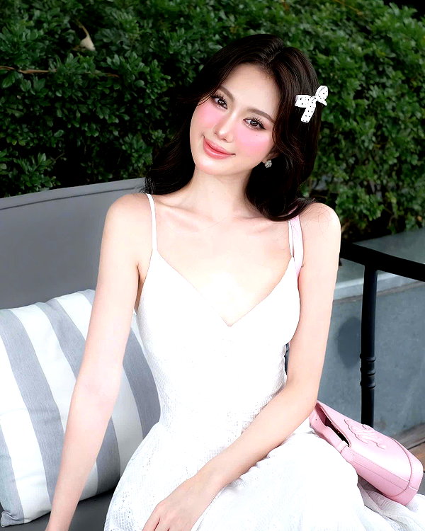 lyhythuedoxinh instagram image archive image