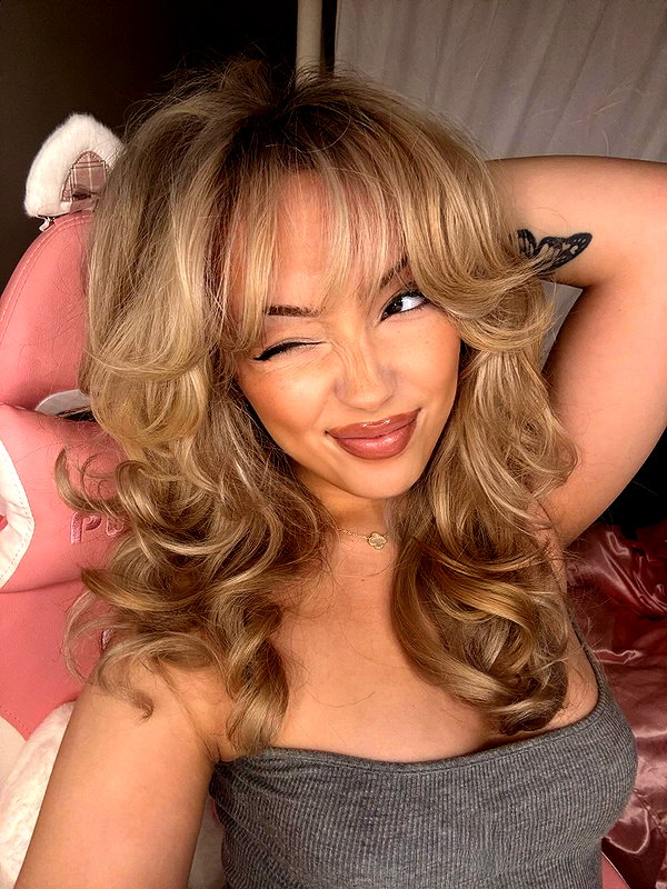 v.qx instagram image archive image