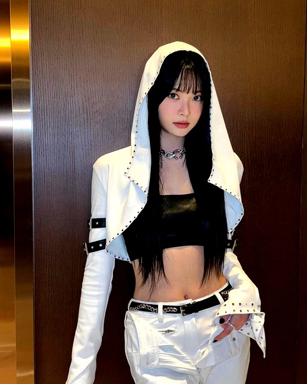 hhh.e_c.v instagram image archive image
