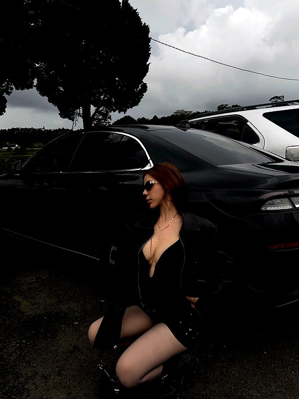 lyhythuedoxinh instagram image archive image