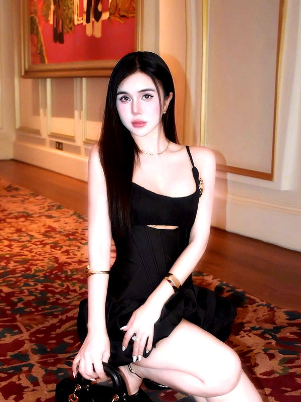 lyhythuedoxinh instagram image archive image