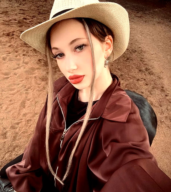 liisonnya instagram image archive image