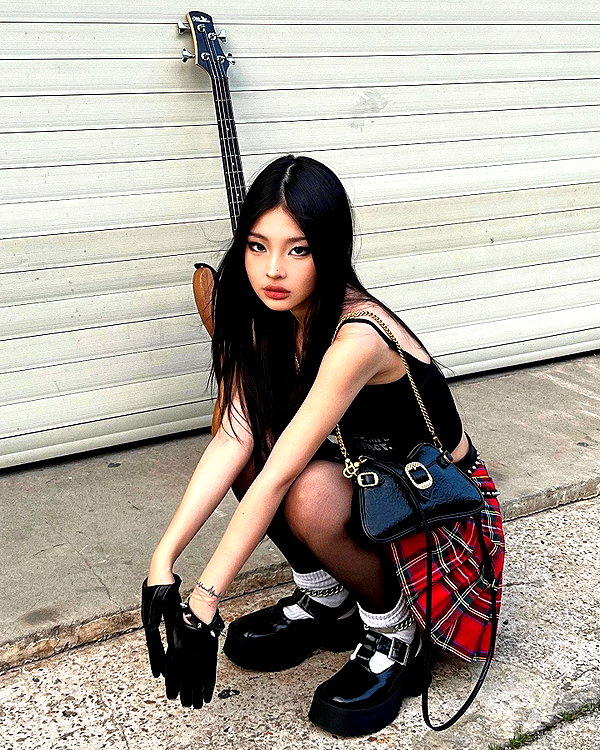 ll.lu1s instagram image archive image